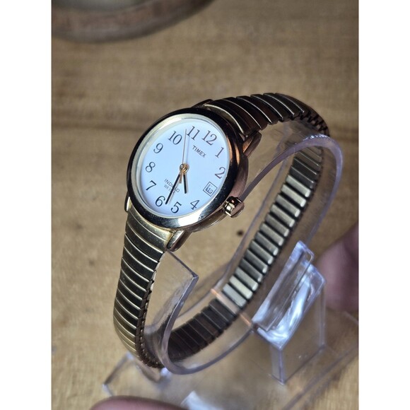 Timex Indiglo Ladies' Watch 25mm Gold Tone. Expansion Band. New Battery. - Picture 3 of 8